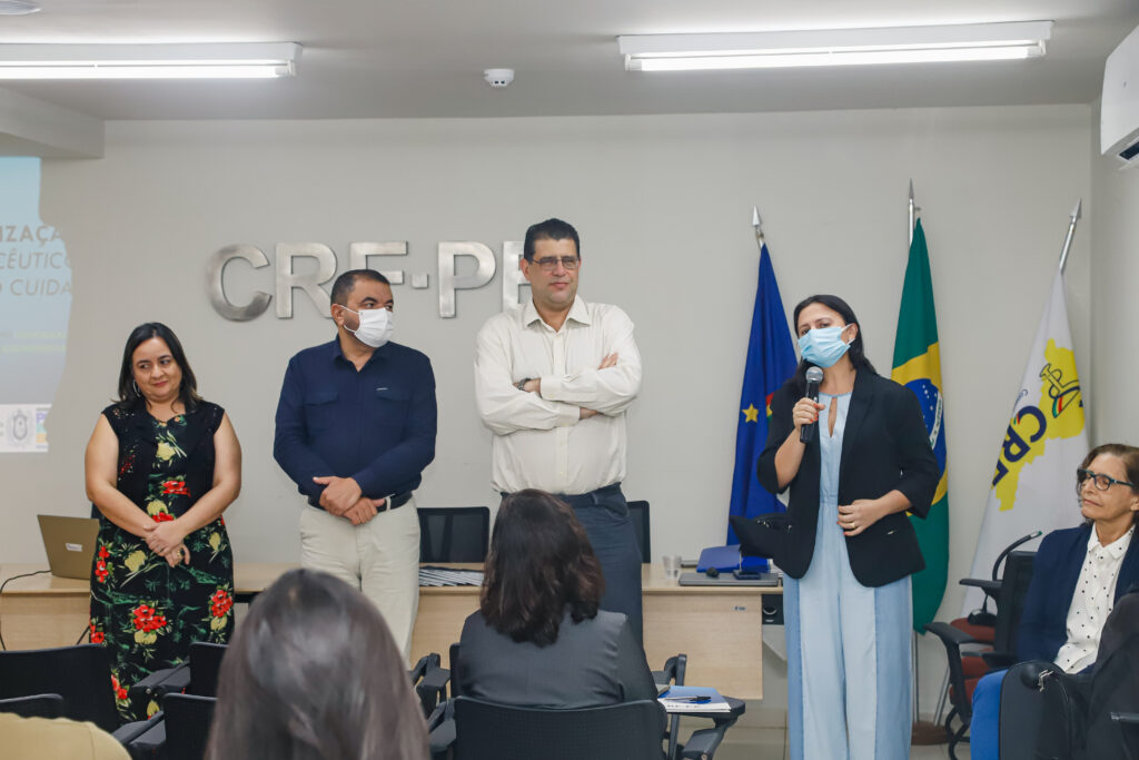 No Recife, SES-PE e CRF-PE realizam curso de qualificação para farmacêuticos com foco na atuação no SUS