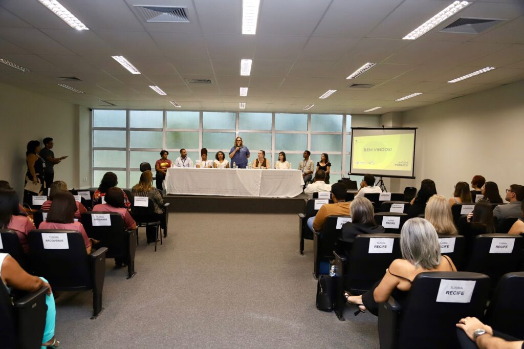 SES-PE e ESPPE formam 70 sanitaristas para atuação no SUS de Pernambuco1